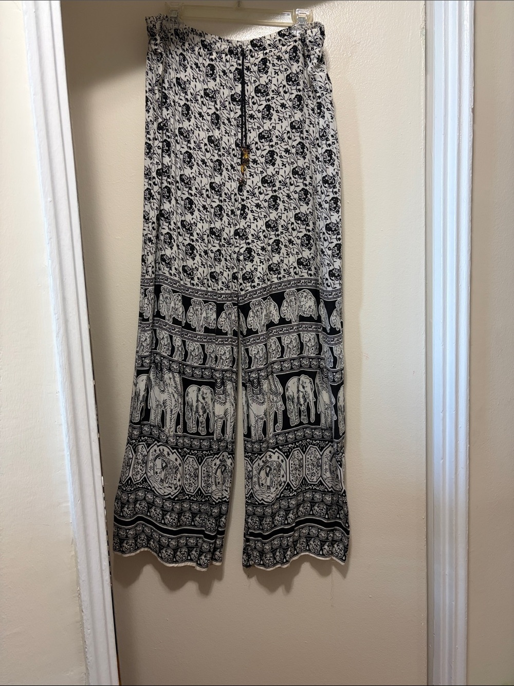 Black & White Elephant-Print Wide Leg Pants with Drawstring